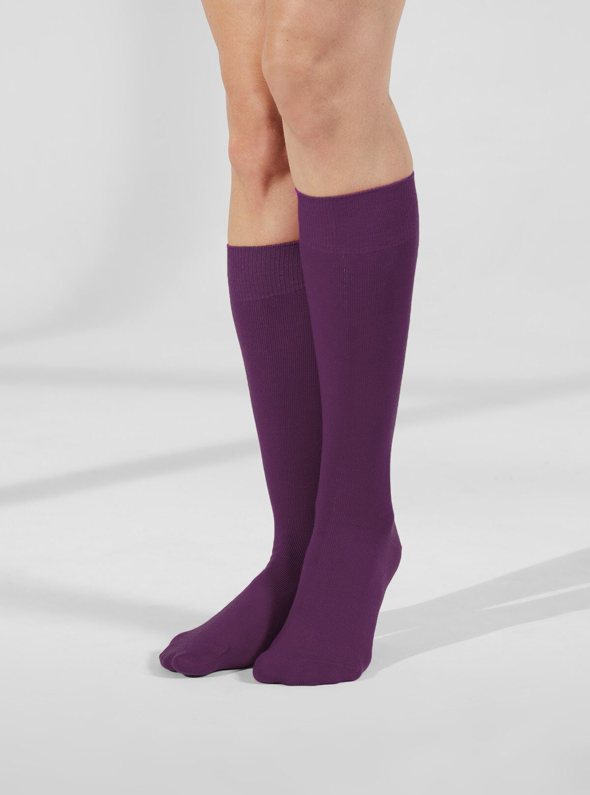 Nutritive Q10 Socks in Solid Plum Purple