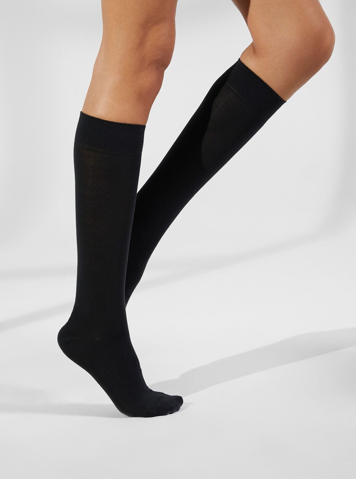 Solid Black Nutritive Q10 Socks