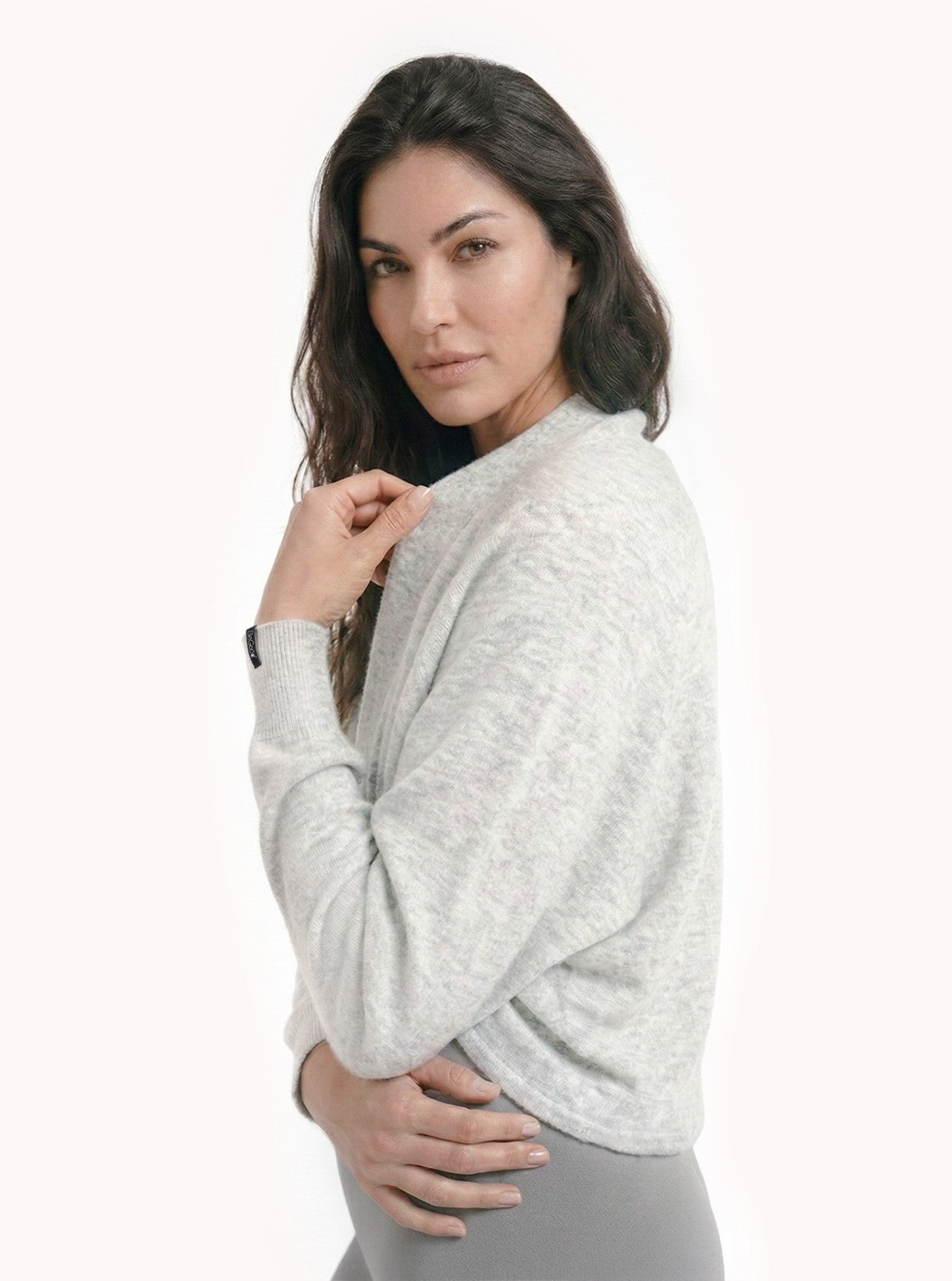 Damen-Bolero aus extrafeiner Merinowolle Grau