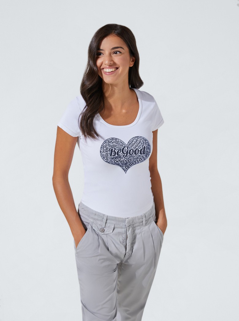 Top Super Fresh with Heart Print Top Super Fresh with Heart Print