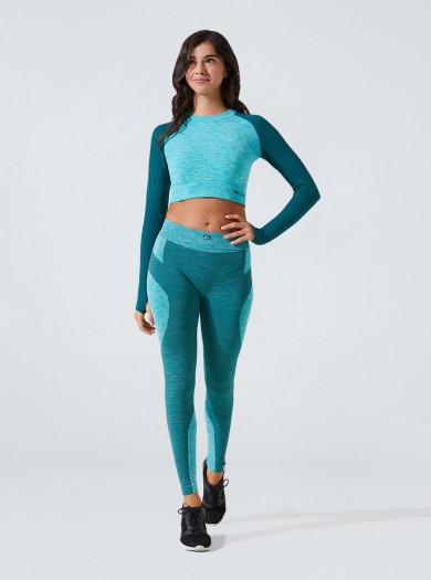 Sport slimming outfit: Long-sleeve top with draining and hydrating leggings