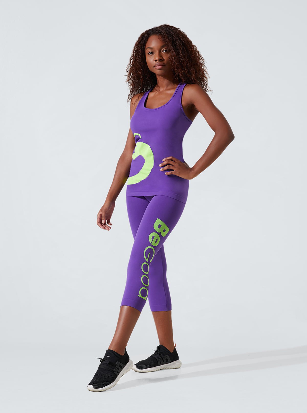 Ensemble sport pour femme : Débardeur confort + legging Capri violet
