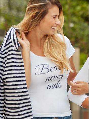 Super Fresh Top  with «Beauty» Print
