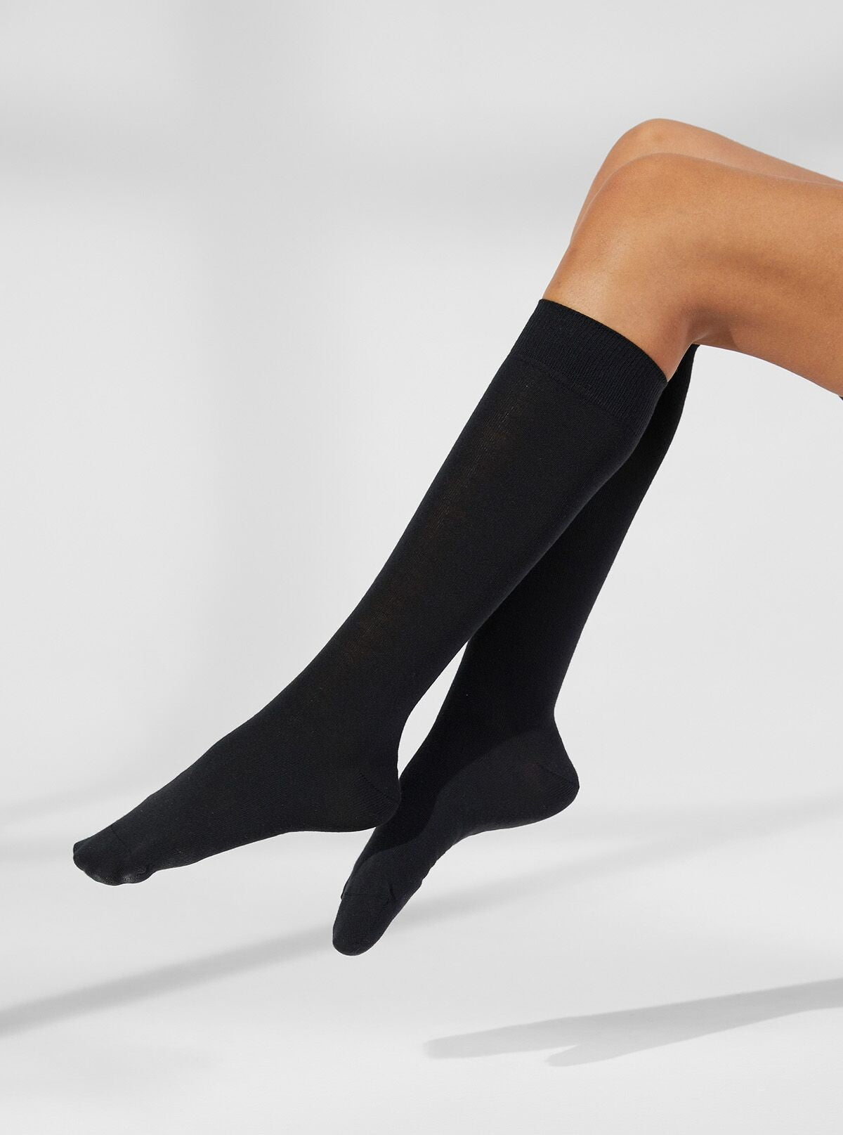 Solid Black Nutritive Q10 Socks