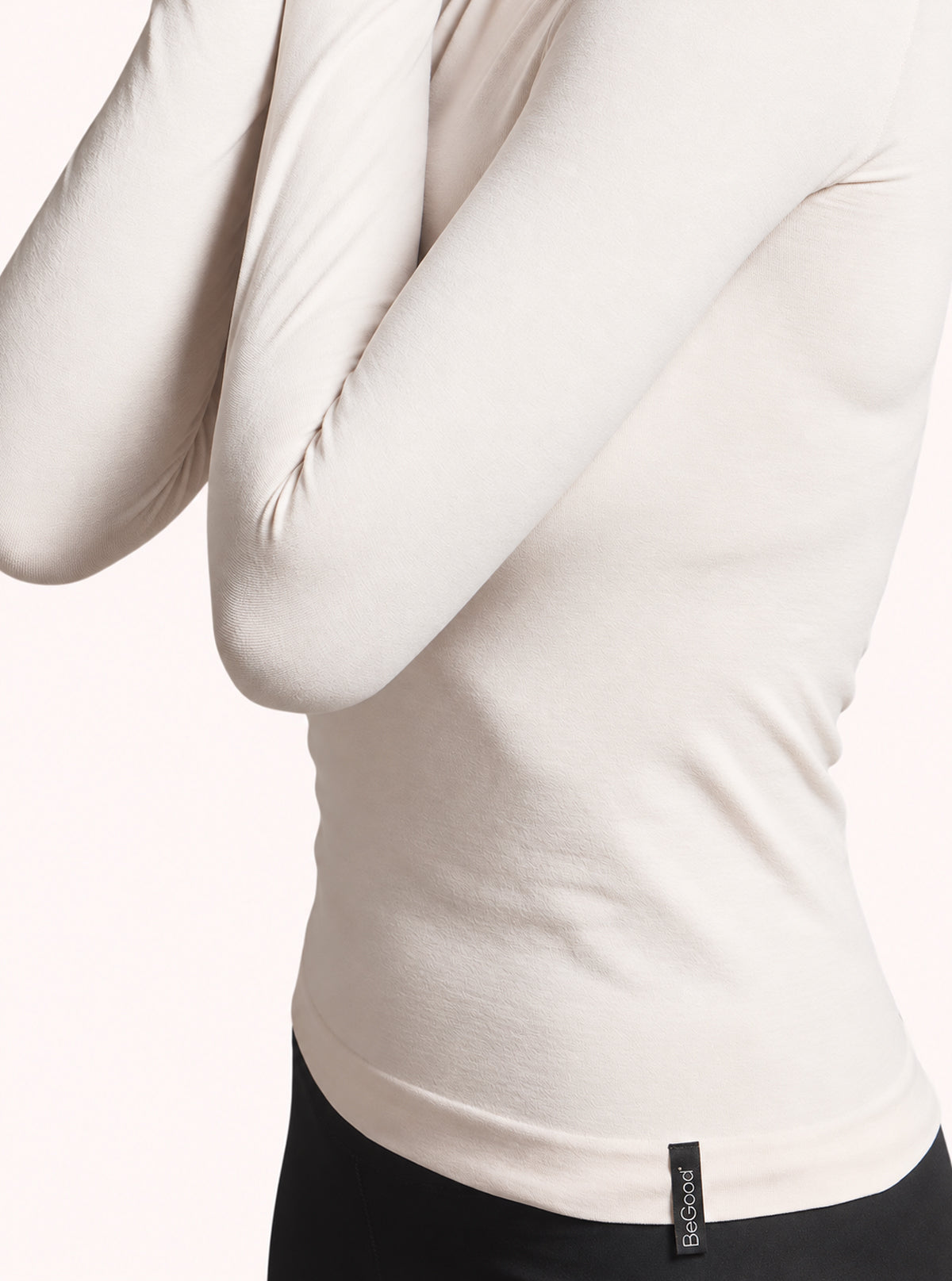 Maillot à Col Rond et Manches Longues Modelant - Glam Active Blanc Perle