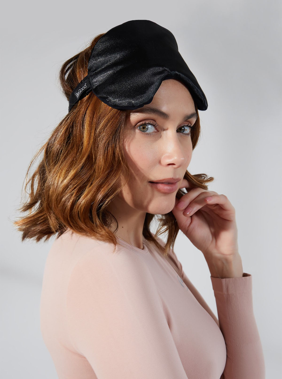 Hyaluronic Anti Aging: Viso, Mani e Collo Nero