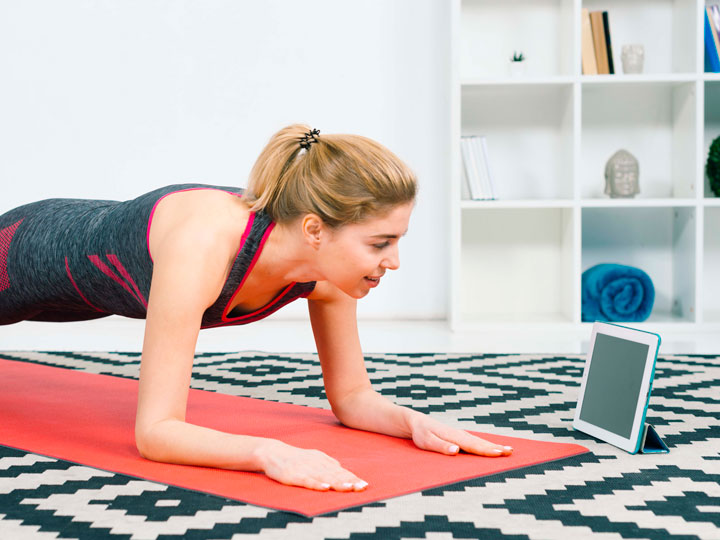 Allenamento a corpo libero a casa con Jill Cooper