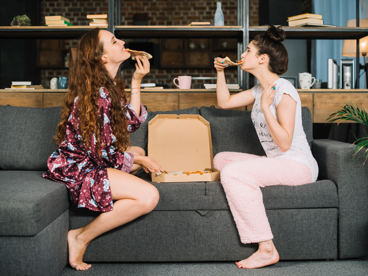 Una pizza con gli amici: la felicità